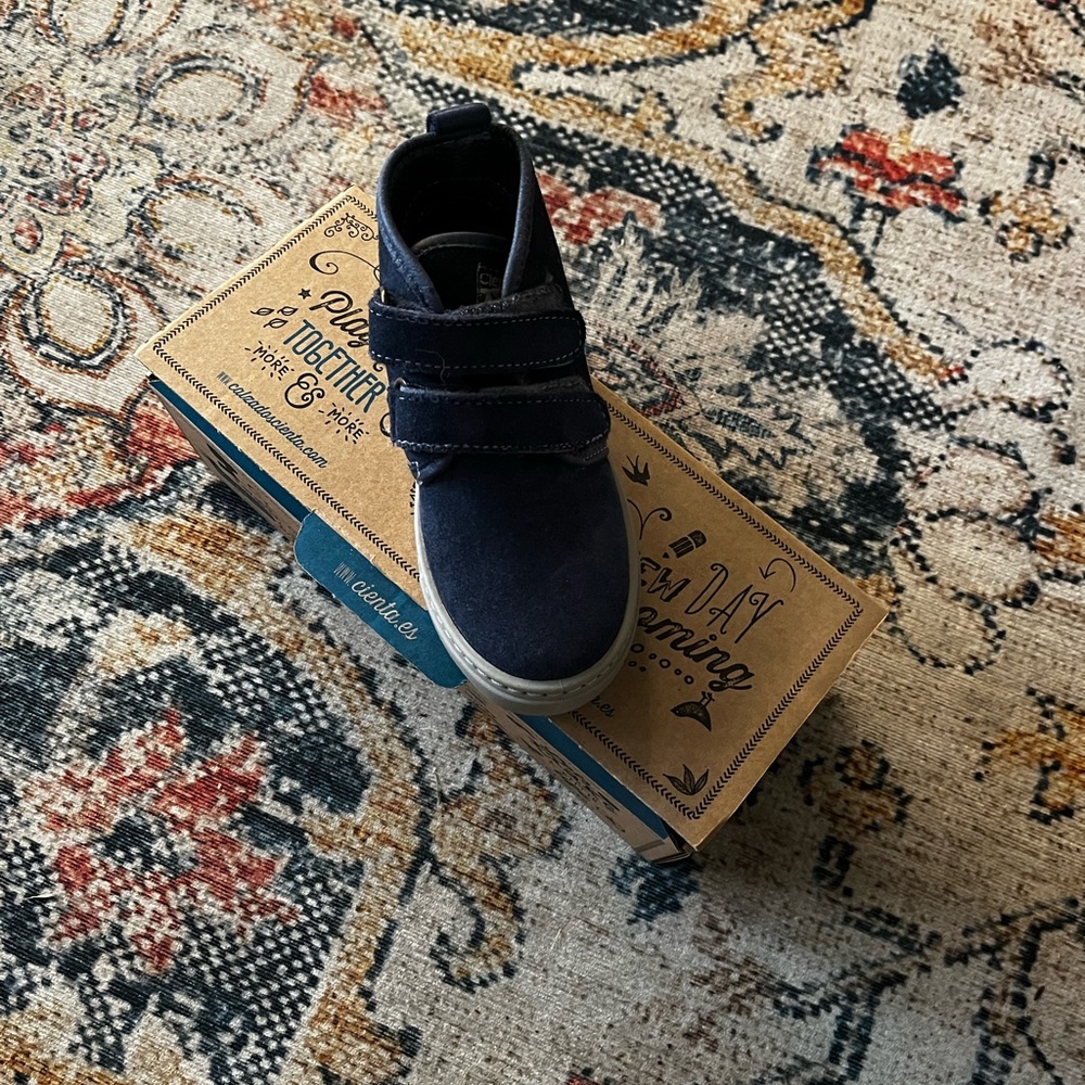 Youth Cienta Navy Suede Boot Size 11 Boys Ankle No Tie Shoes New in Box